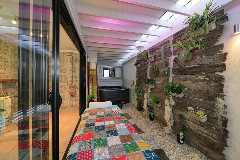 Zen Beach Retreat Hotel Bargara Exterior photo